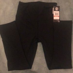 NWT- Women’s leggings - heat hear - Under Armour